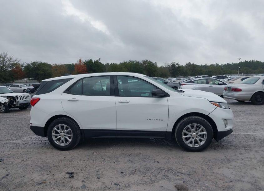 Photo 13 of 2018 Chevrolet Equinox LS (VIN 2GNAXHEV5J6331093)