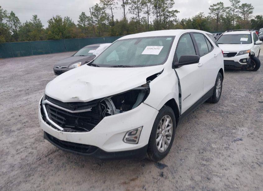 Photo 2 of 2018 Chevrolet Equinox LS (VIN 2GNAXHEV5J6331093)