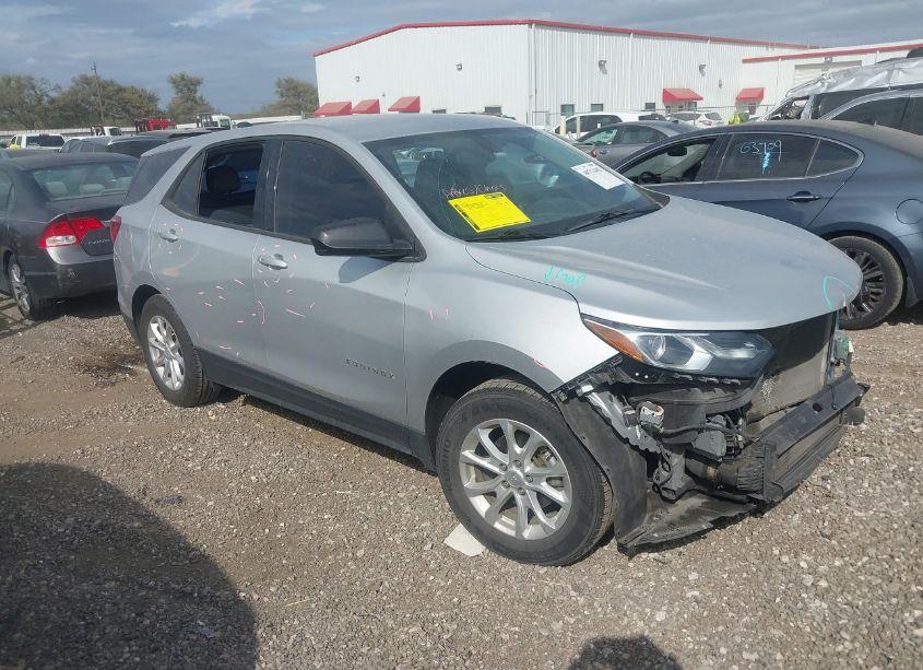 2019 Chevrolet Equinox LS (VIN 2GNAXHEV5K6123944) main photo