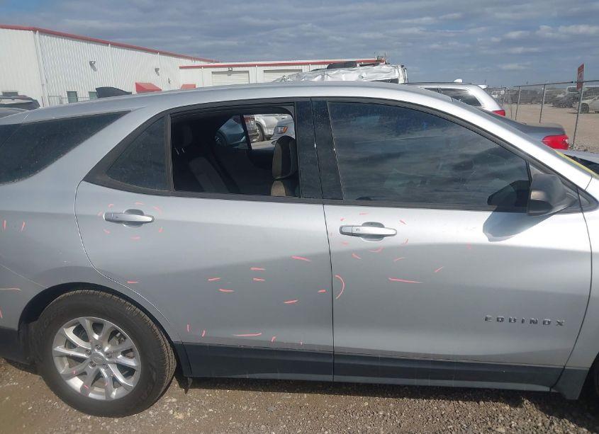 Photo 14 of 2019 Chevrolet Equinox LS (VIN 2GNAXHEV5K6123944)