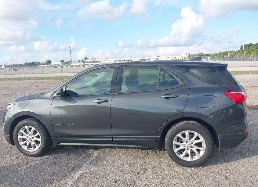 Photo 14 of 2019 Chevrolet Equinox LS (VIN 2GNAXHEV5K6231397)