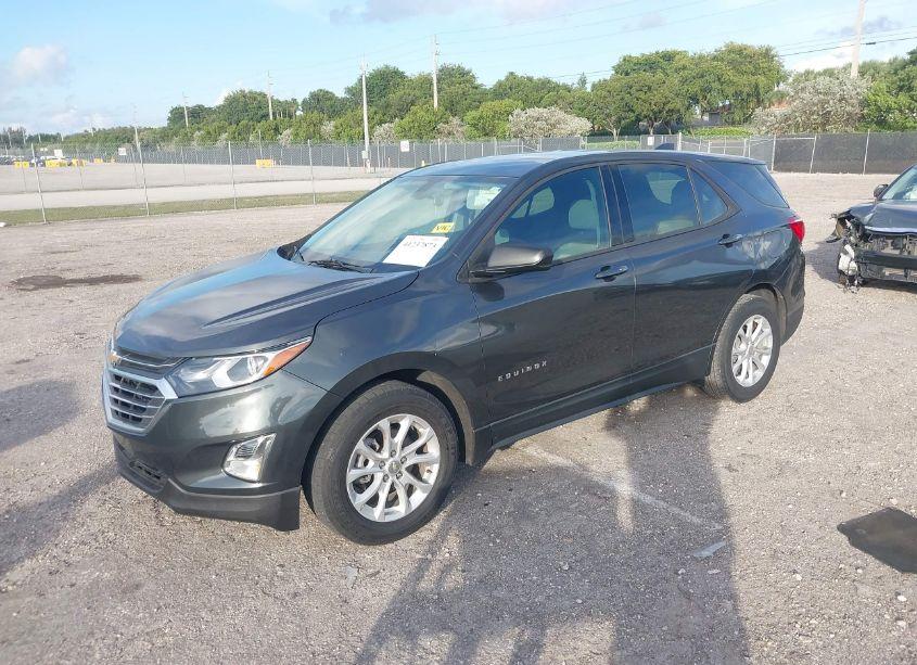 Photo 2 of 2019 Chevrolet Equinox LS (VIN 2GNAXHEV5K6231397)