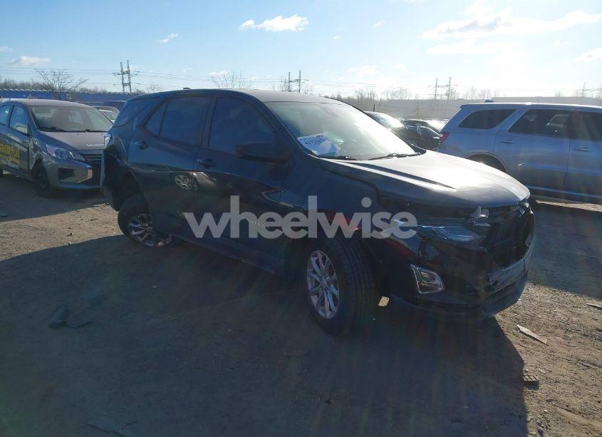 2020 Chevrolet Equinox FWD LS (VIN 2GNAXHEV5L6153902) main photo