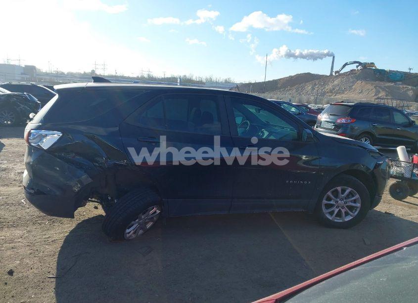 Photo 13 of 2020 Chevrolet Equinox FWD LS (VIN 2GNAXHEV5L6153902)