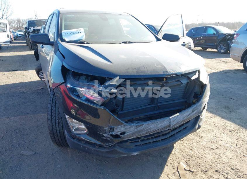 Photo 6 of 2020 Chevrolet Equinox FWD LS (VIN 2GNAXHEV5L6153902)