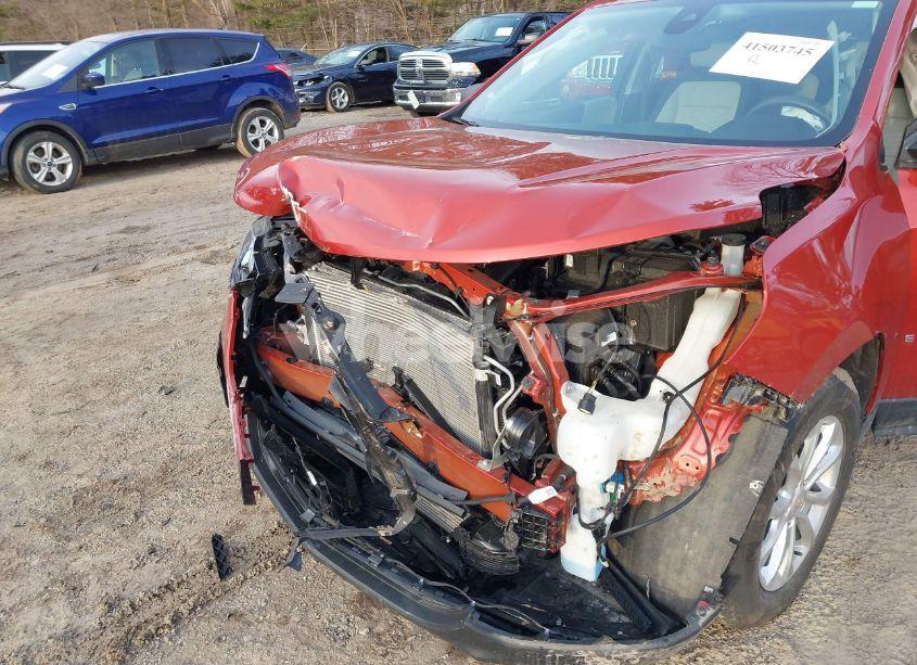 Photo 6 of 2020 Chevrolet Equinox FWD LS (VIN 2GNAXHEV5L6169520)