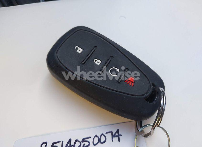 Photo 11 of 2020 Chevrolet Equinox FWD LS (VIN 2GNAXHEV5L6229411)