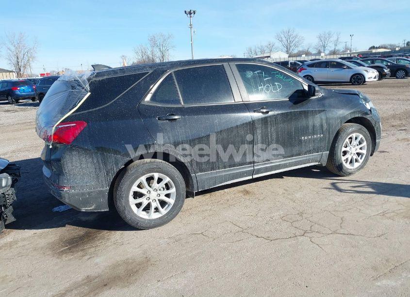 Photo 4 of 2020 Chevrolet Equinox FWD LS (VIN 2GNAXHEV5L6229411)