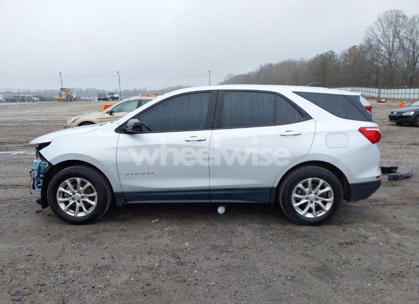 Photo 15 of 2020 Chevrolet Equinox FWD LS (VIN 2GNAXHEV5L6280231)