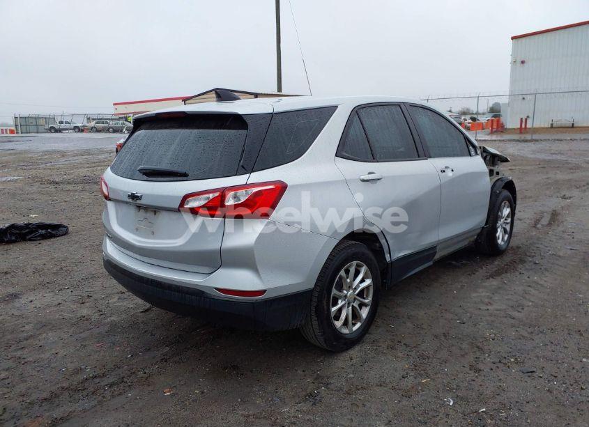 Photo 4 of 2020 Chevrolet Equinox FWD LS (VIN 2GNAXHEV5L6280231)
