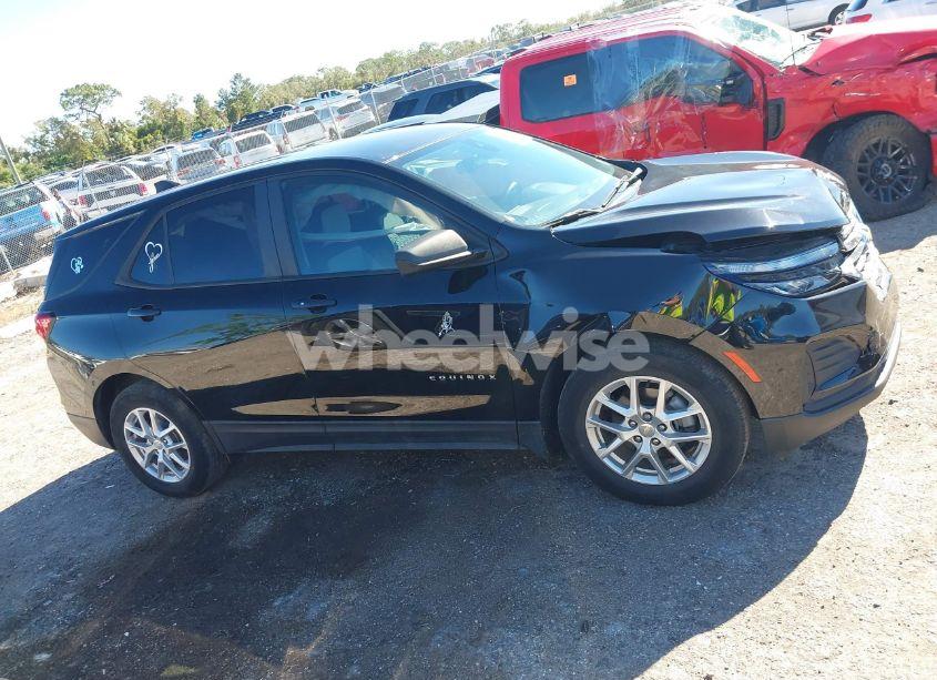 Photo 13 of 2022 Chevrolet Equinox FWD LS (VIN 2GNAXHEV5N6100068)