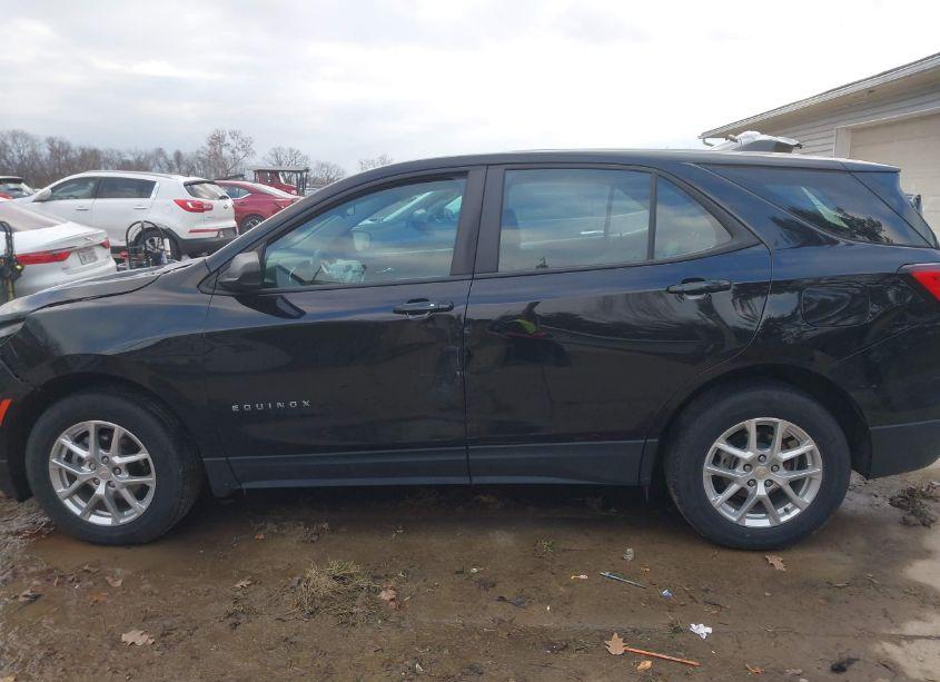 Photo 15 of 2022 Chevrolet Equinox FWD LS (VIN 2GNAXHEV5N6102029)