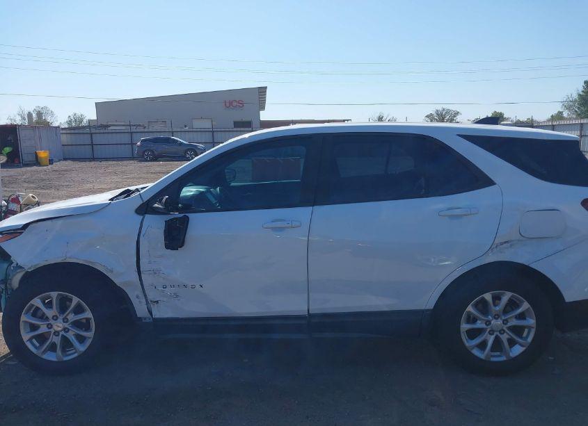 Photo 15 of 2018 Chevrolet Equinox LS (VIN 2GNAXHEV6J6116130)