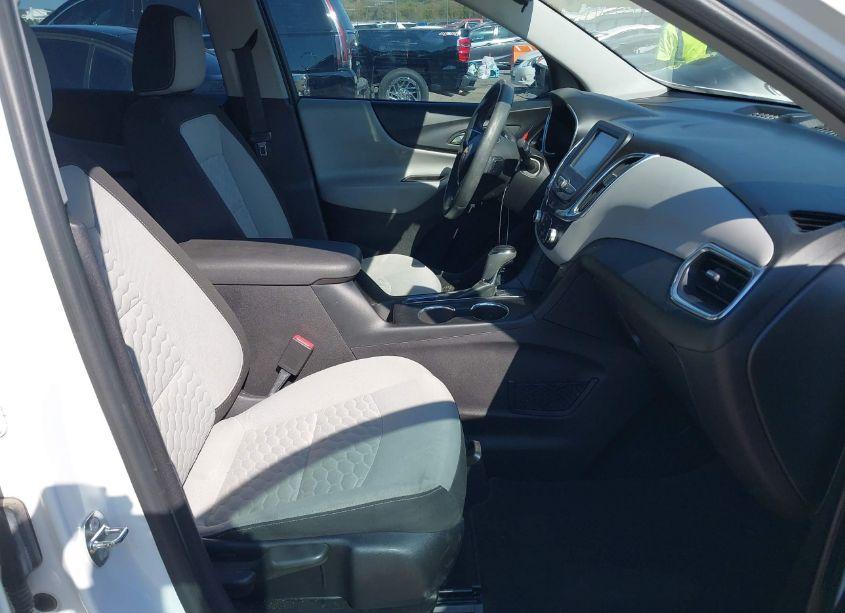 Photo 5 of 2018 Chevrolet Equinox LS (VIN 2GNAXHEV6J6116130)