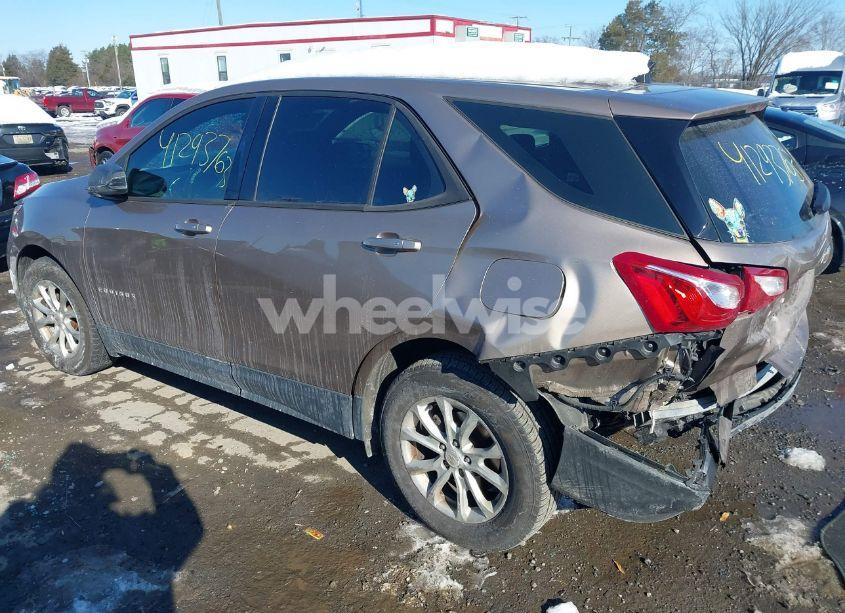 Photo 3 of 2018 Chevrolet Equinox LS (VIN 2GNAXHEV6J6164002)