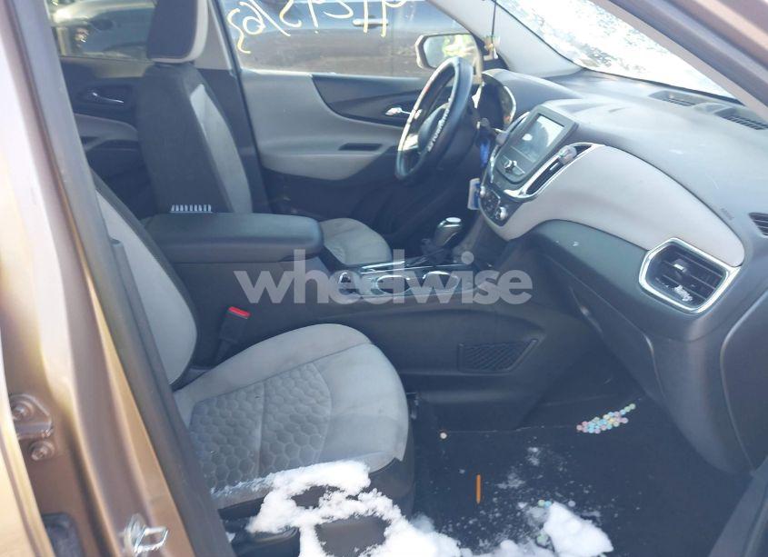 Photo 5 of 2018 Chevrolet Equinox LS (VIN 2GNAXHEV6J6164002)