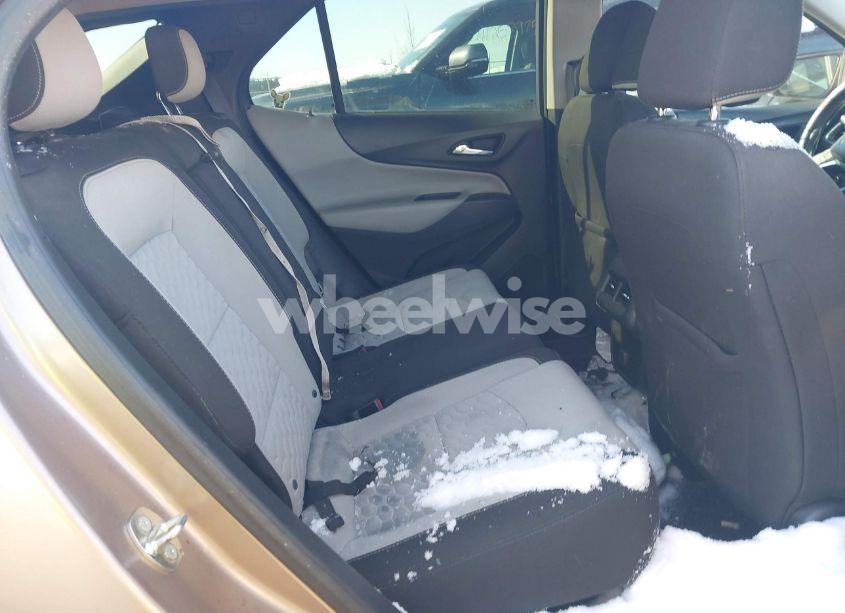 Photo 8 of 2018 Chevrolet Equinox LS (VIN 2GNAXHEV6J6164002)