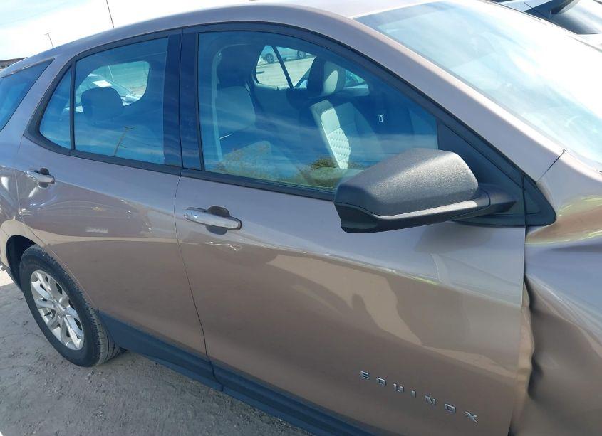 Photo 13 of 2018 Chevrolet Equinox LS (VIN 2GNAXHEV6J6199865)