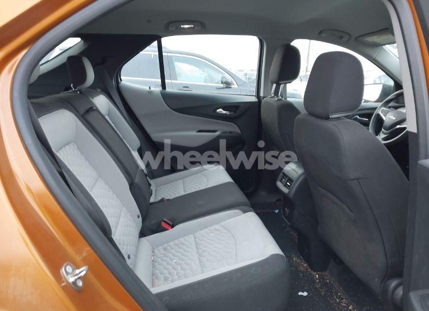 Photo 8 of 2018 Chevrolet Equinox LS (VIN 2GNAXHEV6J6209391)