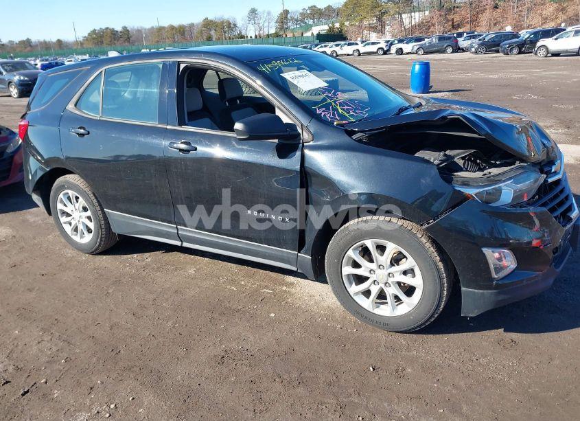 2018 Chevrolet Equinox LS (VIN 2GNAXHEV6J6274404) main photo
