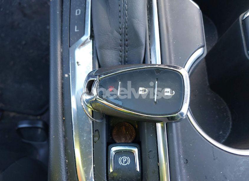 Photo 11 of 2018 Chevrolet Equinox LS (VIN 2GNAXHEV6J6274404)