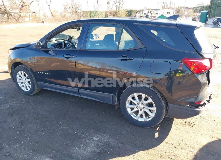 Photo 3 of 2018 Chevrolet Equinox LS (VIN 2GNAXHEV6J6274404)