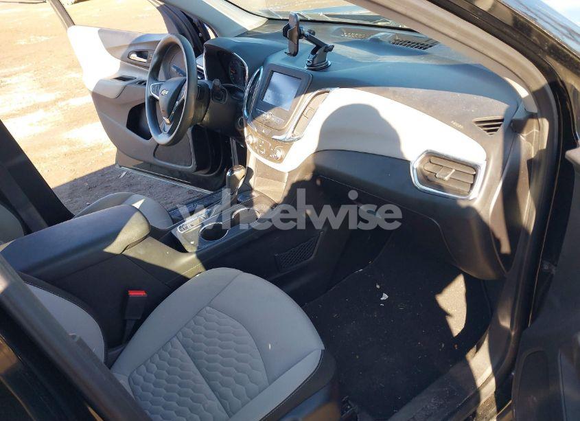 Photo 5 of 2018 Chevrolet Equinox LS (VIN 2GNAXHEV6J6274404)