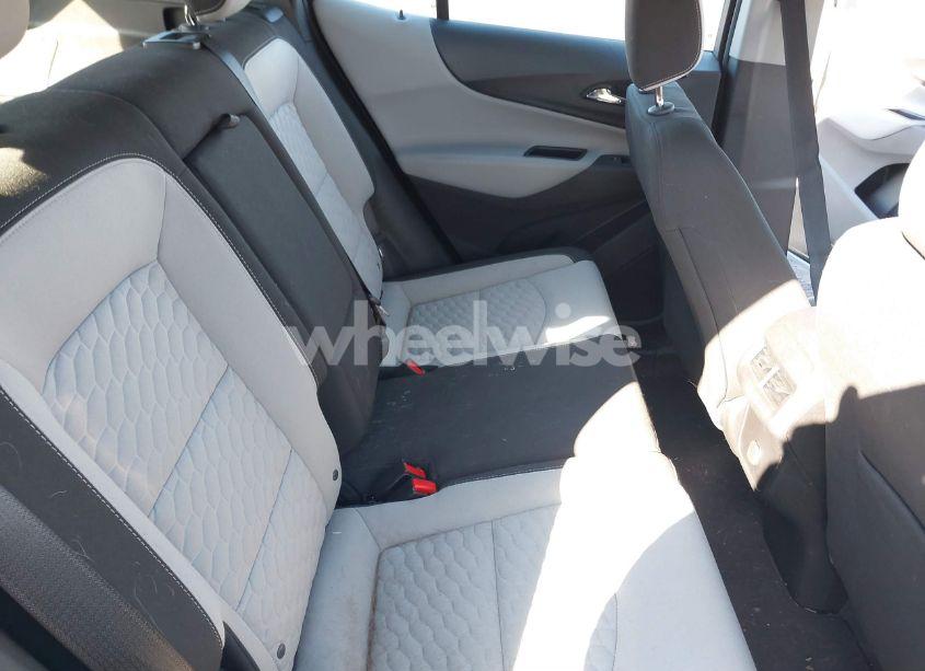 Photo 8 of 2018 Chevrolet Equinox LS (VIN 2GNAXHEV6J6274404)