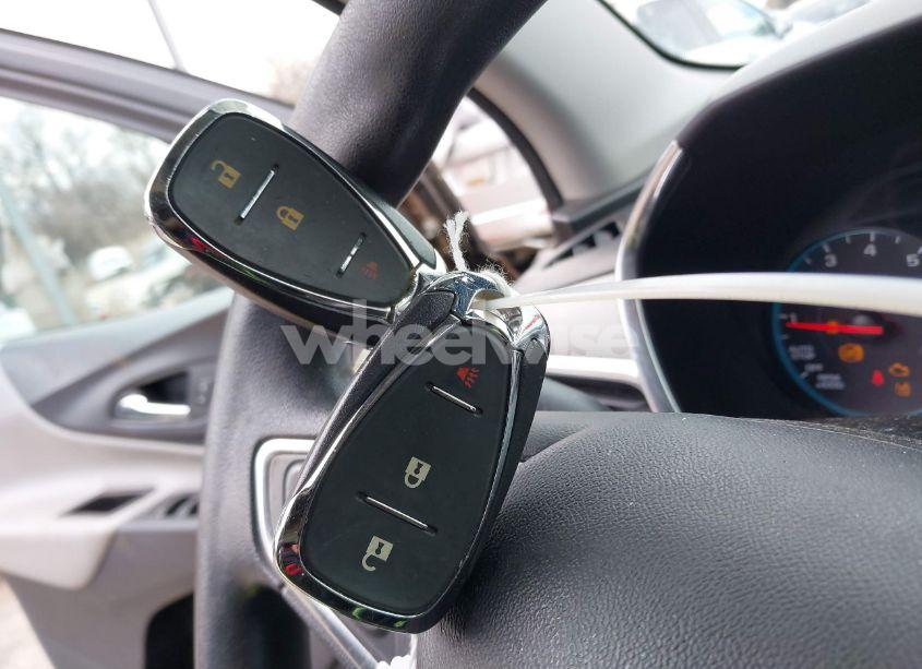 Photo 11 of 2018 Chevrolet Equinox LS (VIN 2GNAXHEV6J6313038)