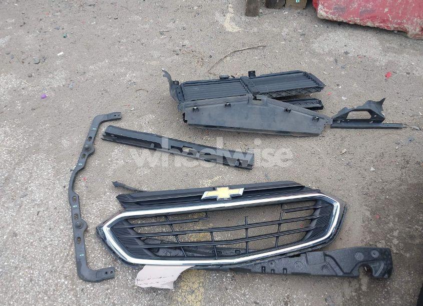 Photo 12 of 2018 Chevrolet Equinox LS (VIN 2GNAXHEV6J6313038)