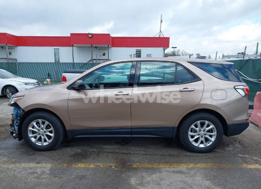Photo 15 of 2018 Chevrolet Equinox LS (VIN 2GNAXHEV6J6313038)