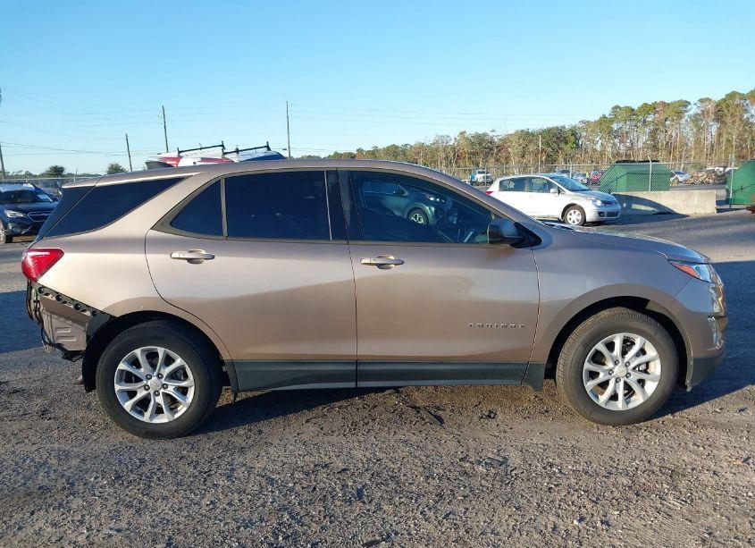 Photo 13 of 2019 Chevrolet Equinox LS (VIN 2GNAXHEV6K6225091)
