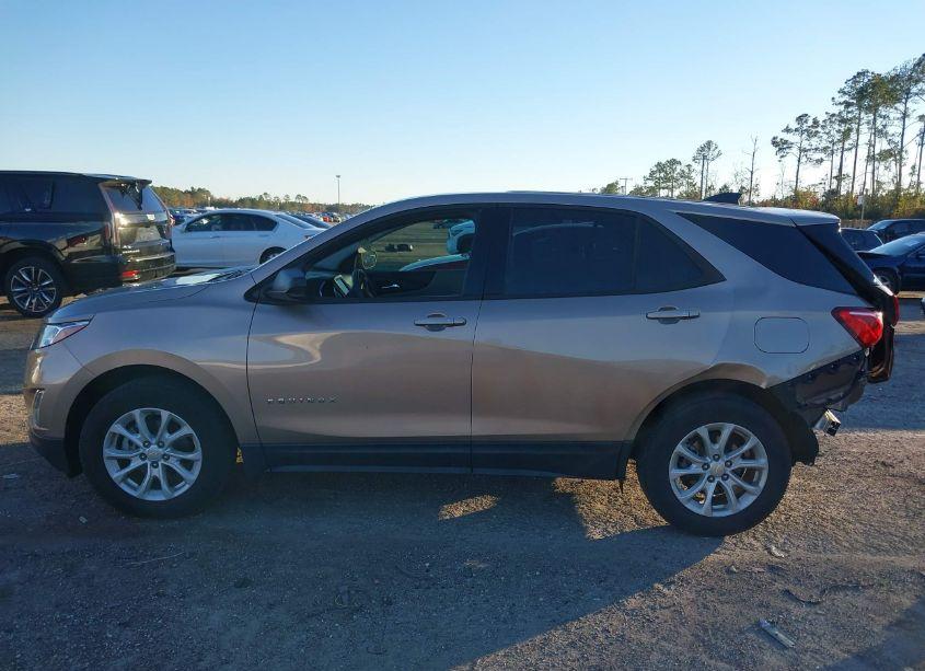 Photo 14 of 2019 Chevrolet Equinox LS (VIN 2GNAXHEV6K6225091)