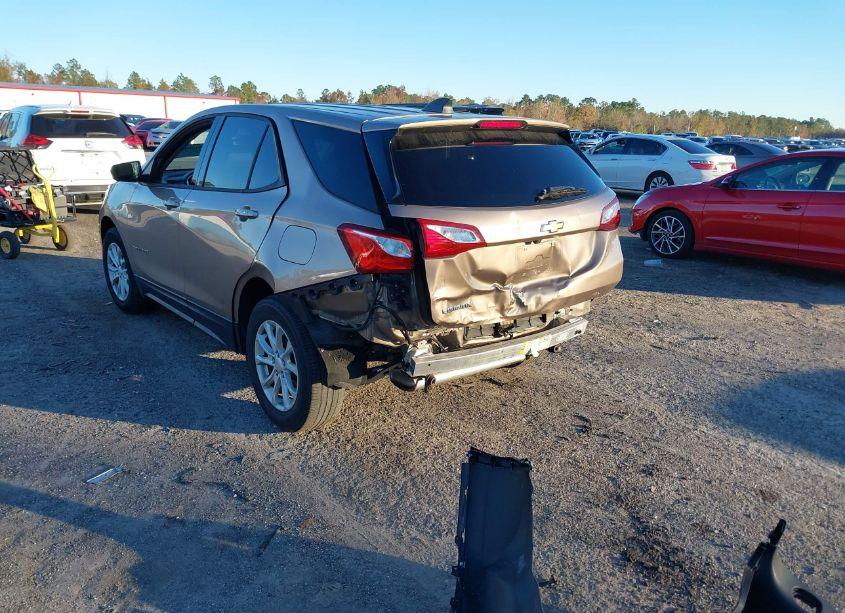 Photo 3 of 2019 Chevrolet Equinox LS (VIN 2GNAXHEV6K6225091)