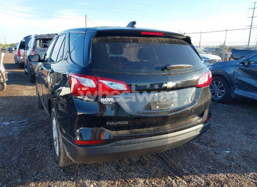 Photo 3 of 2020 Chevrolet Equinox FWD LS (VIN 2GNAXHEV6L6136350)