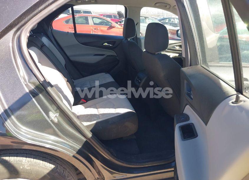 Photo 8 of 2020 Chevrolet Equinox FWD LS (VIN 2GNAXHEV6L6191283)