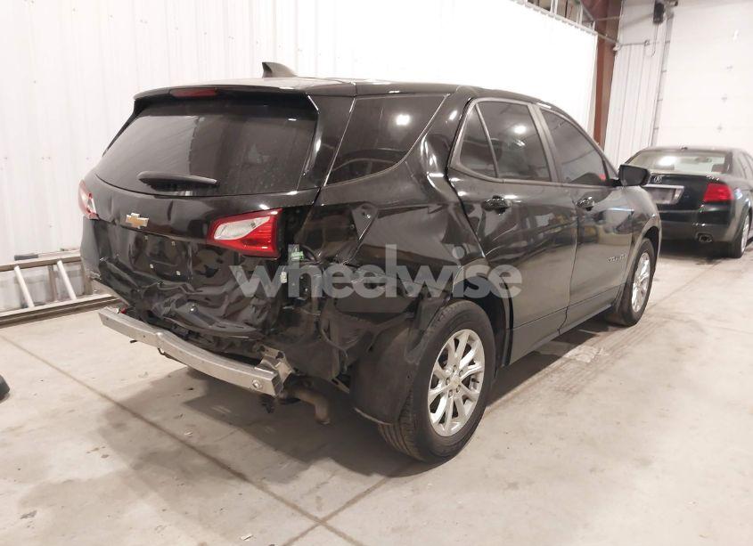 Photo 4 of 2020 Chevrolet Equinox FWD LS (VIN 2GNAXHEV6L6197617)