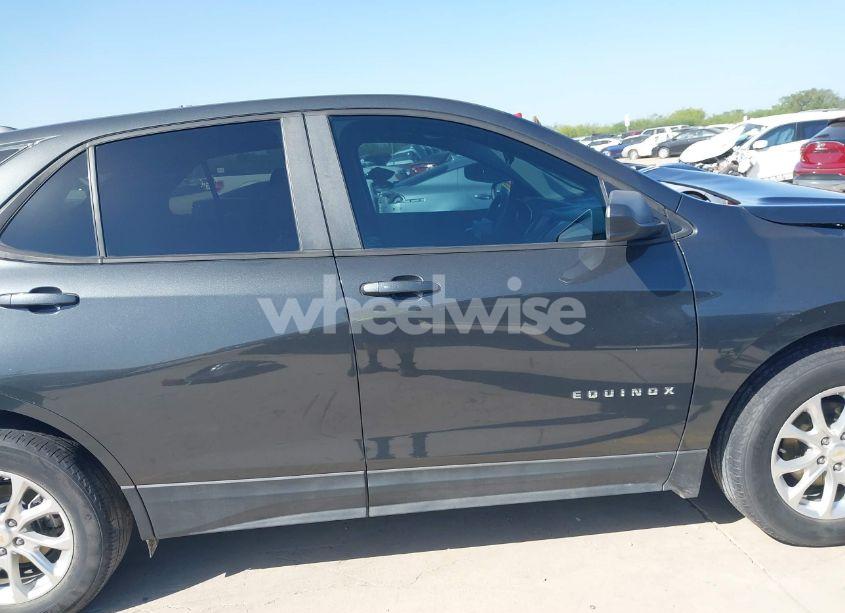 Photo 13 of 2020 Chevrolet Equinox FWD LS (VIN 2GNAXHEV6L6268217)