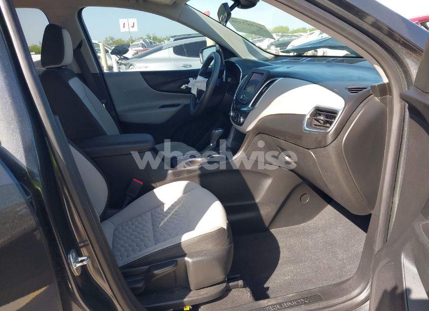 Photo 5 of 2020 Chevrolet Equinox FWD LS (VIN 2GNAXHEV6L6268217)