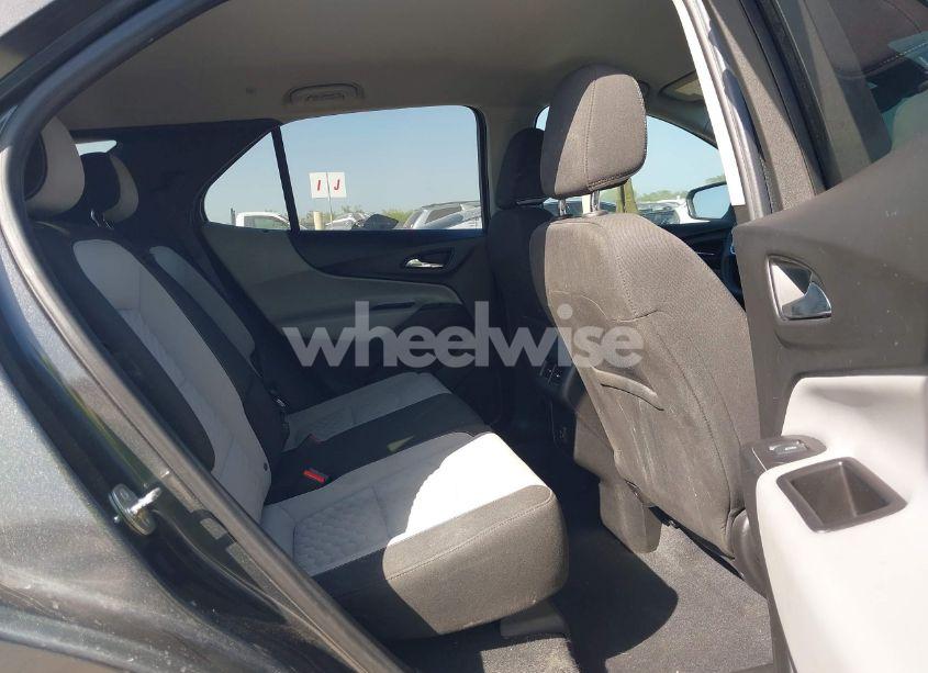 Photo 8 of 2020 Chevrolet Equinox FWD LS (VIN 2GNAXHEV6L6268217)
