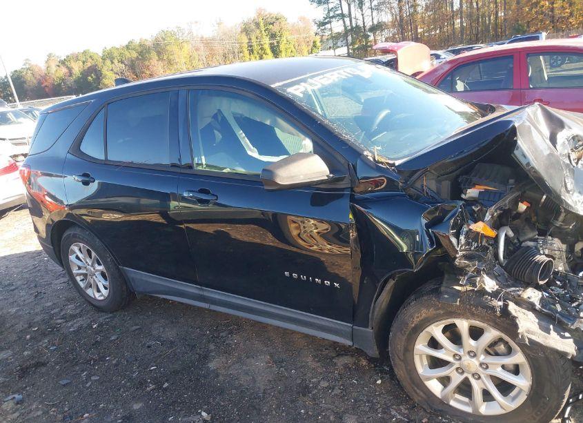 Photo 13 of 2018 Chevrolet Equinox LS (VIN 2GNAXHEV7J6160086)