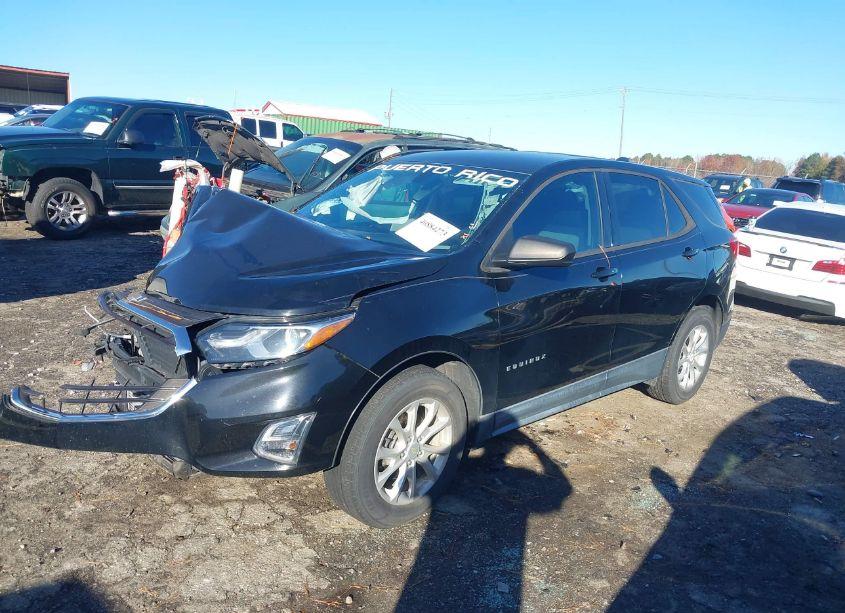 Photo 2 of 2018 Chevrolet Equinox LS (VIN 2GNAXHEV7J6160086)