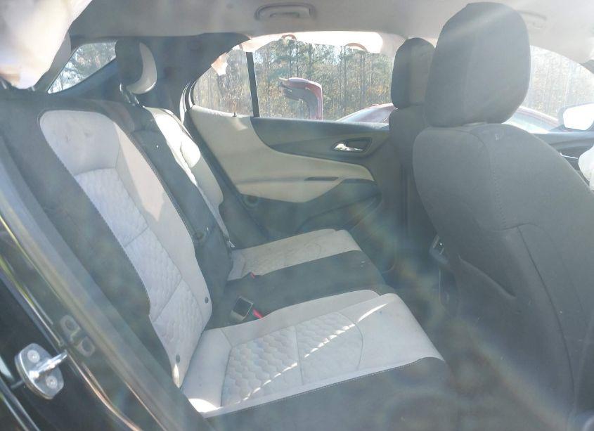 Photo 8 of 2018 Chevrolet Equinox LS (VIN 2GNAXHEV7J6160086)