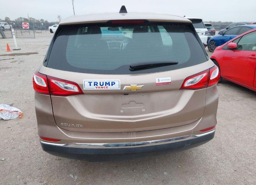 Photo 16 of 2018 Chevrolet Equinox LS (VIN 2GNAXHEV7J6267901)