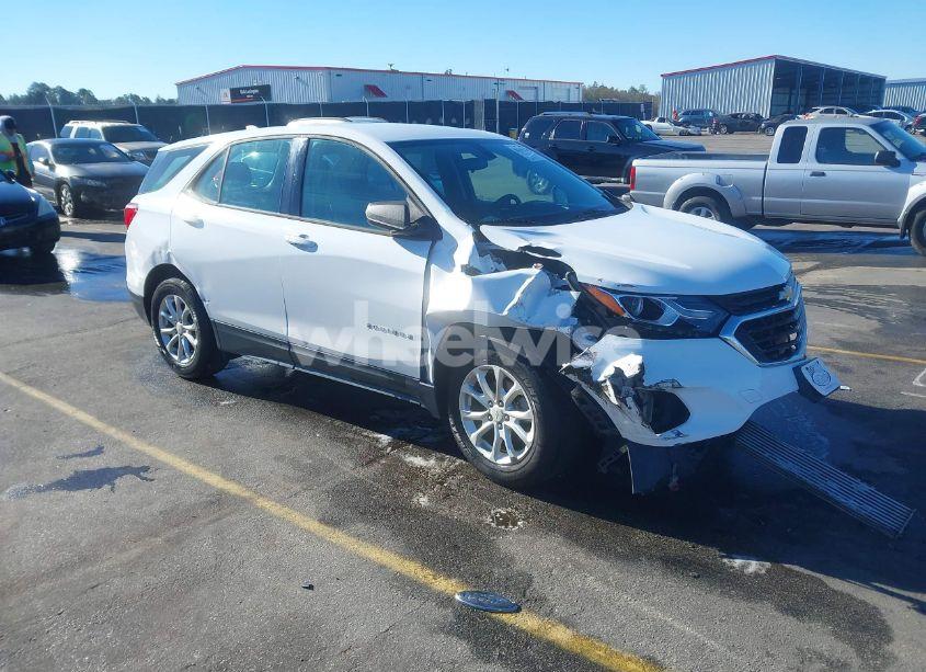 2018 Chevrolet Equinox LS (VIN 2GNAXHEV7J6272449) main photo