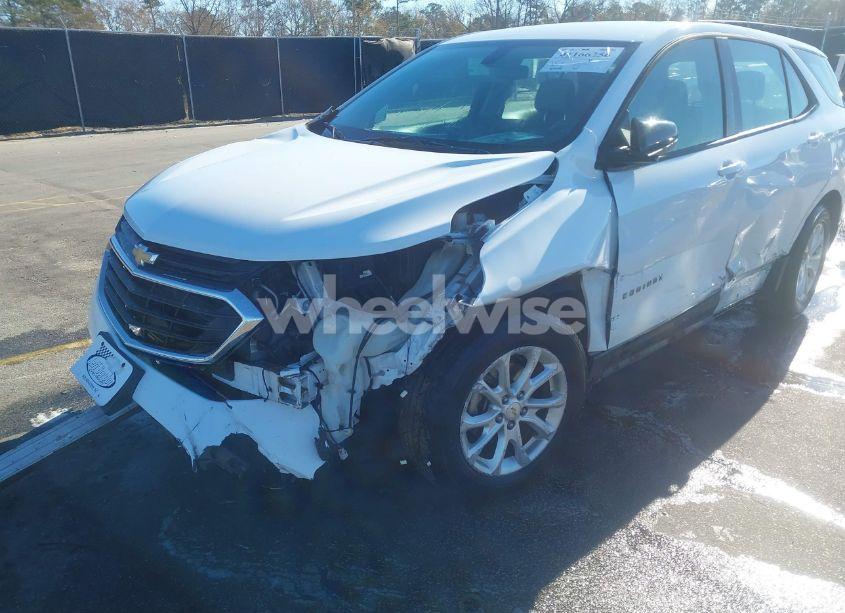 Photo 6 of 2018 Chevrolet Equinox LS (VIN 2GNAXHEV7J6272449)
