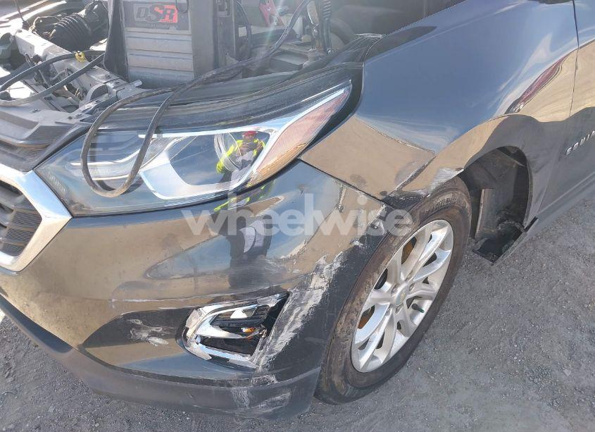 Photo 6 of 2018 Chevrolet Equinox LS (VIN 2GNAXHEV7J6305532)