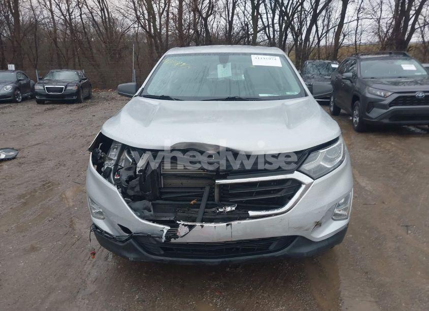 Photo 13 of 2018 Chevrolet Equinox LS (VIN 2GNAXHEV7J6336974)