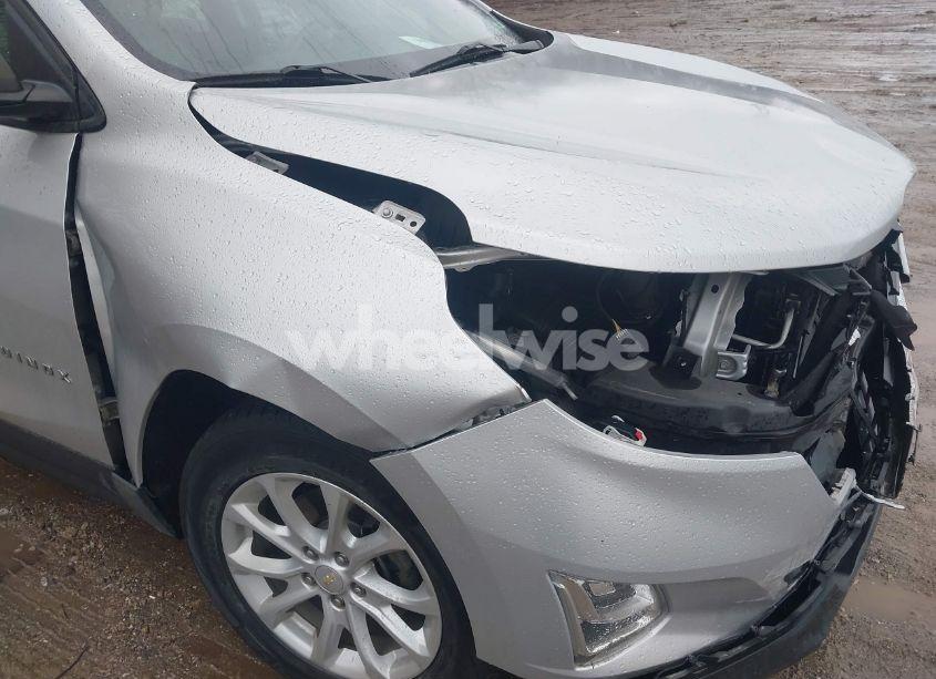 Photo 19 of 2018 Chevrolet Equinox LS (VIN 2GNAXHEV7J6336974)