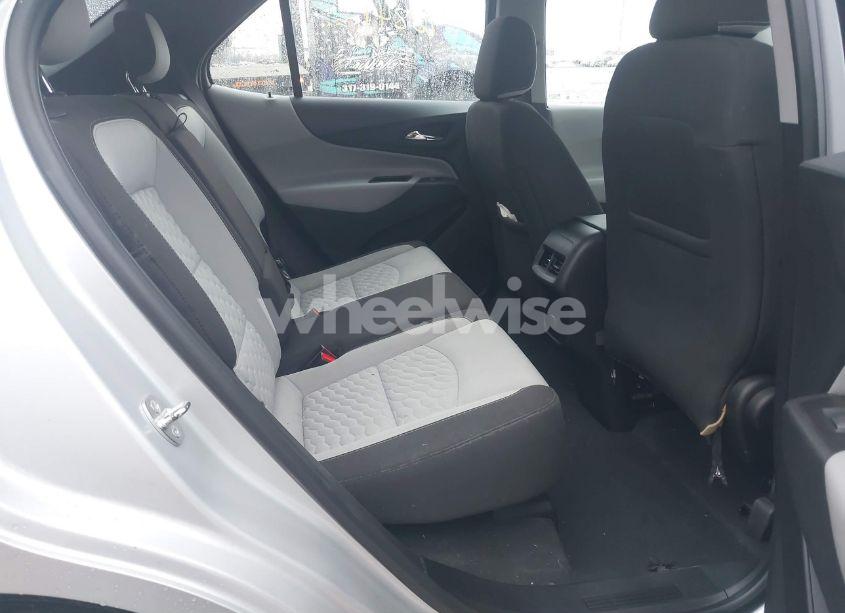 Photo 8 of 2018 Chevrolet Equinox LS (VIN 2GNAXHEV7J6336974)